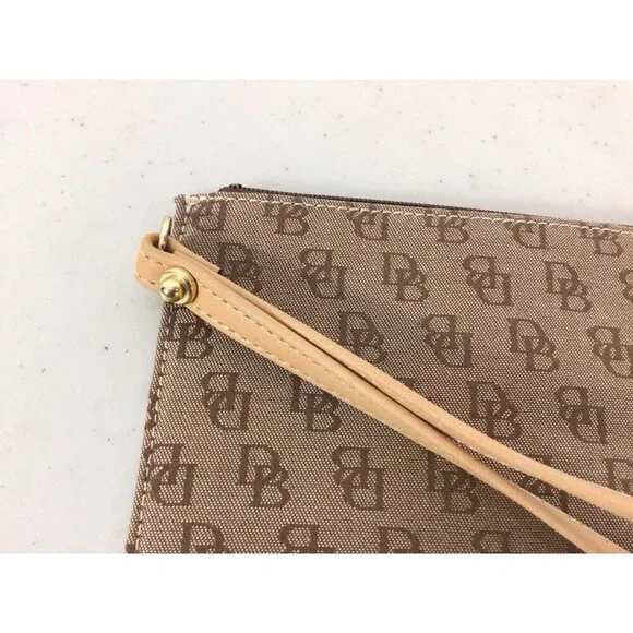 Dooney & Bourke Signature Wristlet Pouch Bag Zip Top Handle - Picture 5 of 6